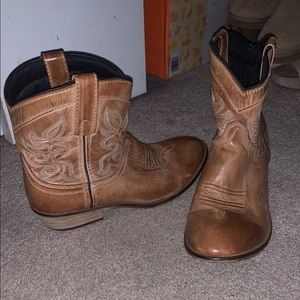 Woman’s booties cowboy boots